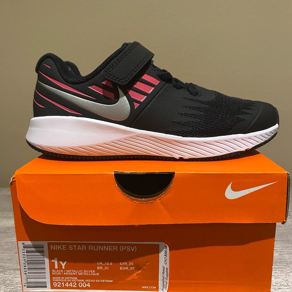 Brand new Nike Star Running Shoes